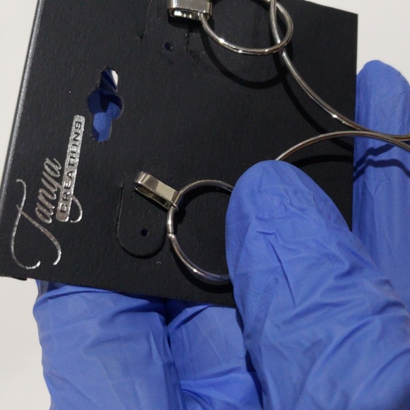 Silver tone Double Hoops Interconnected 2.5-in drop Earrings - Women's Jewelry - Picture 10 of 10